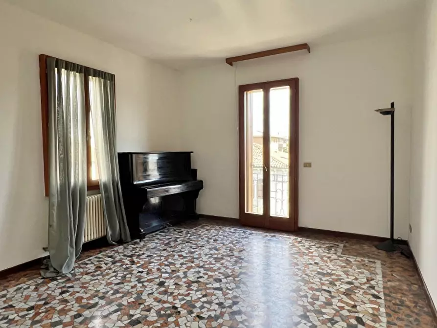 Immagine 1 di Appartamento in vendita  in Via u. Masotto, a Vicenza