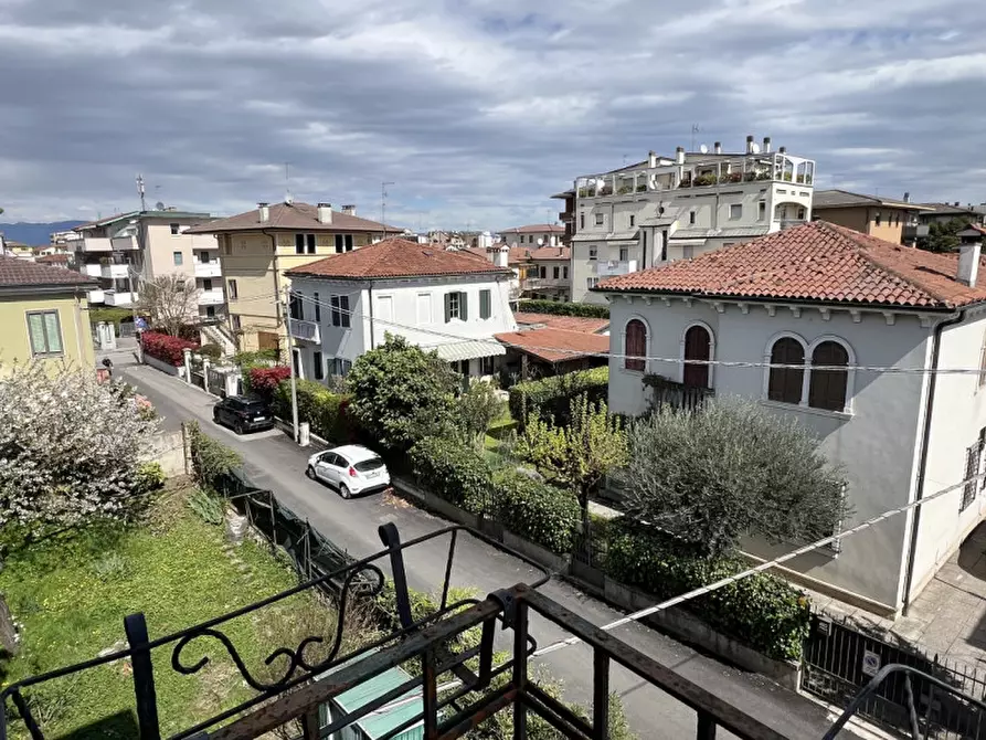 Immagine 4 di Appartamento in vendita  in Via u. Masotto, a Vicenza