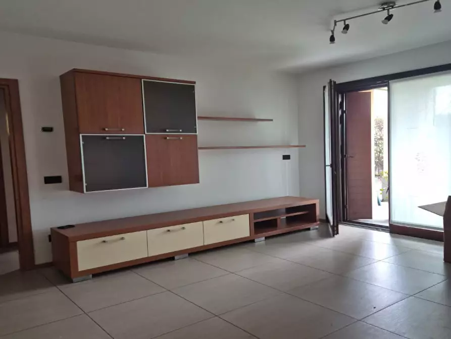 Immagine 1 di Appartamento in affitto  in Via Giorgio Ambrosoli, 9 a Monza