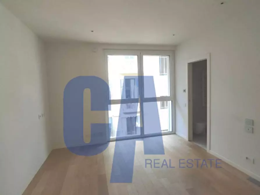 Immagine 19 di Palazzo in affitto  in VIA DEL FUSARO a Milano