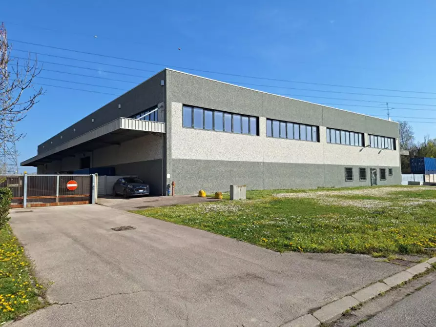 Immagine 1 di Capannone industriale in vendita  in Via Giovanni Bacci, 46, 48123 Area Industriale RA, Italia a Ravenna