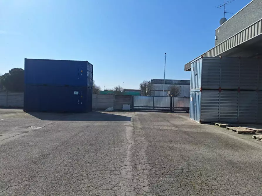 Immagine 8 di Capannone industriale in vendita  in Via Giovanni Bacci, 46, 48123 Area Industriale RA, Italia a Ravenna