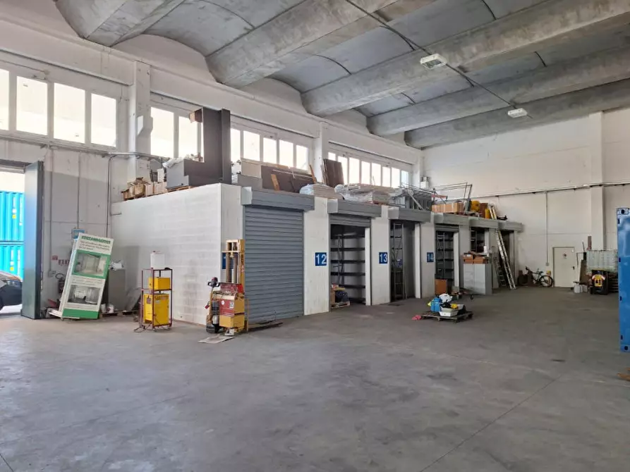 Immagine 16 di Capannone industriale in vendita  in Via Giovanni Bacci, 46, 48123 Area Industriale RA, Italia a Ravenna