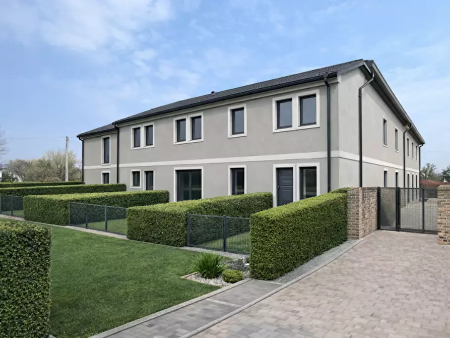 Immagine 9 di Appartamento in vendita  in Strada del Bigolo 55 a Noale