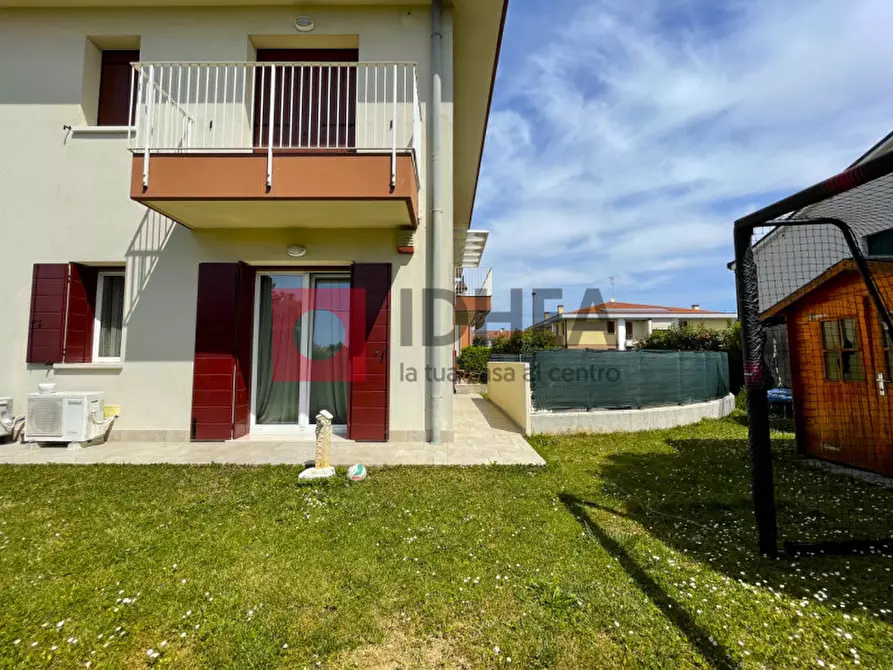 Immagine 3 di Appartamento in vendita  in Via Giacinto Gallina a Roncade