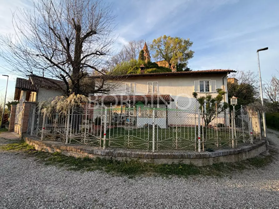 Immagine 2 di Villa in vendita  in Via Roma Snc a Magliano Alfieri
