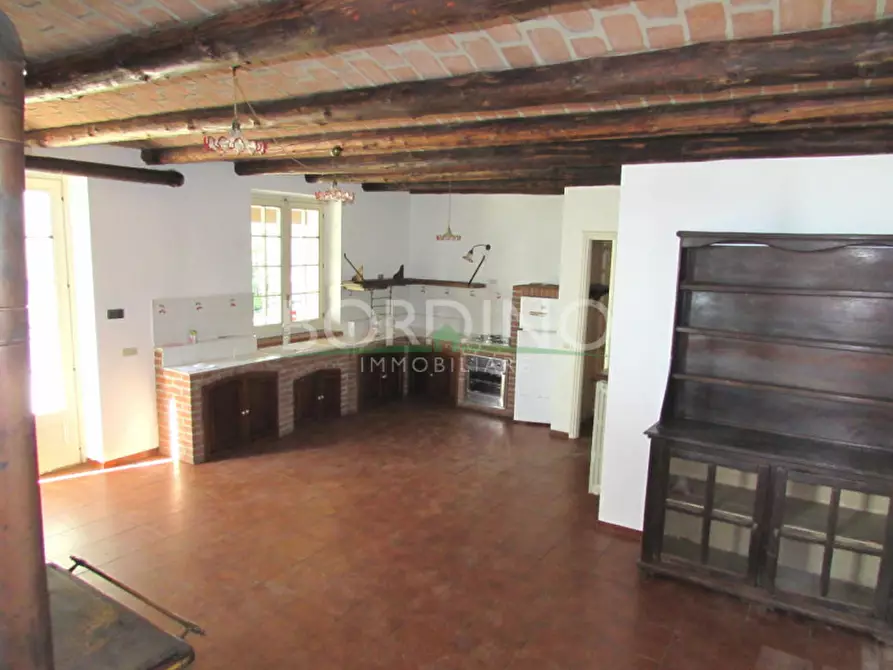 Immagine 27 di Villa in vendita  in Via Roma Snc a Magliano Alfieri