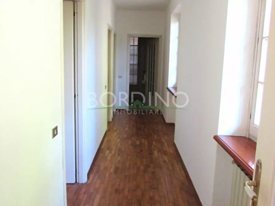 Immagine 34 di Villa in vendita  in Via Roma Snc a Magliano Alfieri