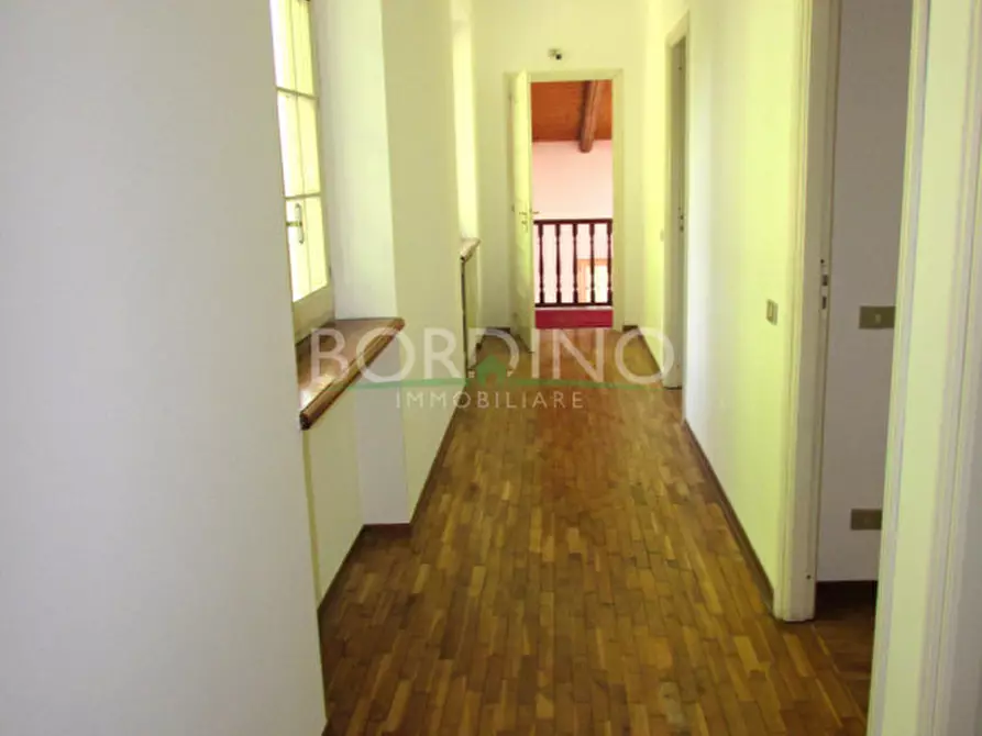 Immagine 40 di Villa in vendita  in Via Roma Snc a Magliano Alfieri