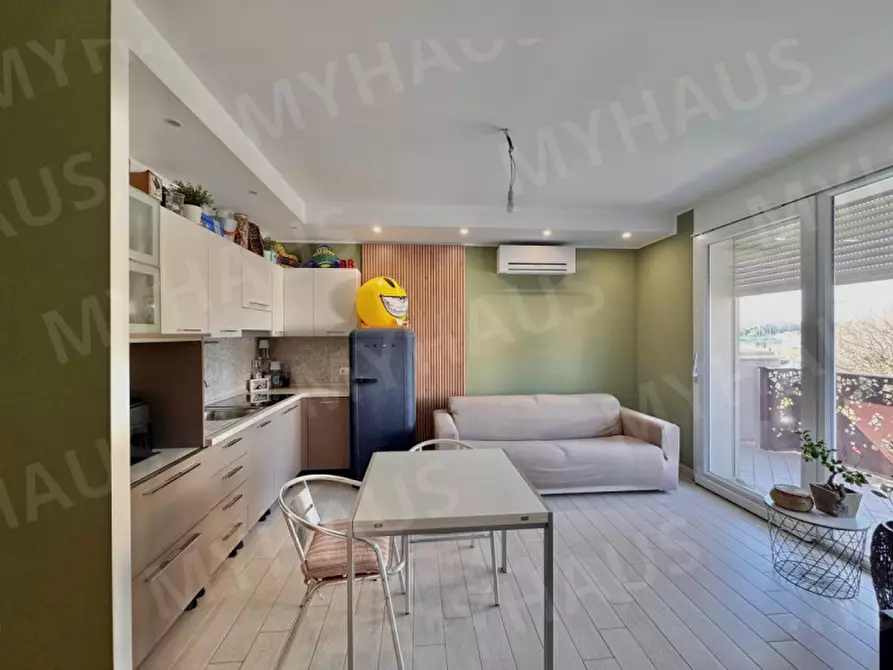 Immagine 1 di Appartamento in vendita  in via aldo musiani 30 a Rimini