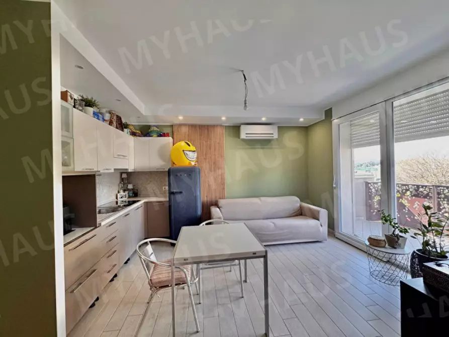 Immagine 3 di Appartamento in vendita  in via aldo musiani 30 a Rimini