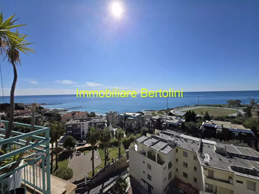 Immagine 3 di Attico in vendita  in Via Padre Semeria, 101 a San Remo