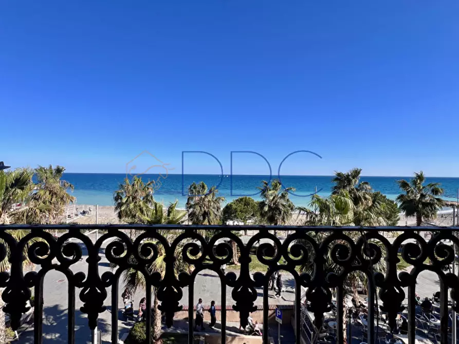 Immagine 5 di Appartamento in vendita  in Via Antonio Ghilini 37 a Loano