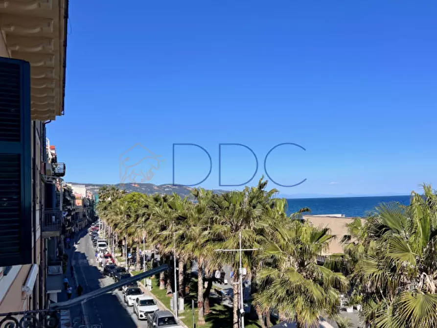 Immagine 8 di Appartamento in vendita  in Via Antonio Ghilini 37 a Loano