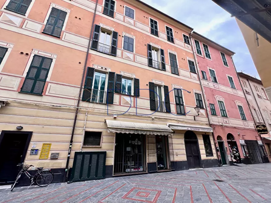 Immagine 26 di Appartamento in vendita  in Via Antonio Ghilini 37 a Loano