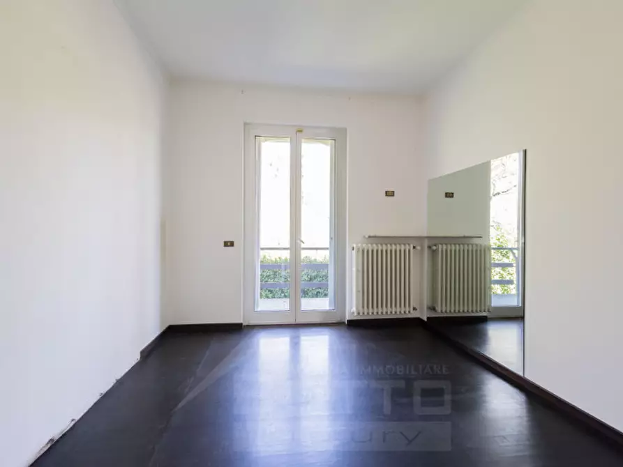 Immagine 23 di Villa in vendita  in Via Giusto Caligara 2 a Arona