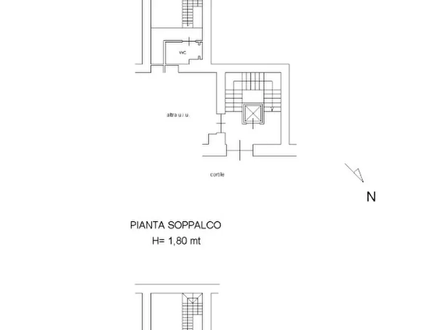 Immagine 14 di Negozio in vendita  in Via Carminiello al Mercato a Napoli
