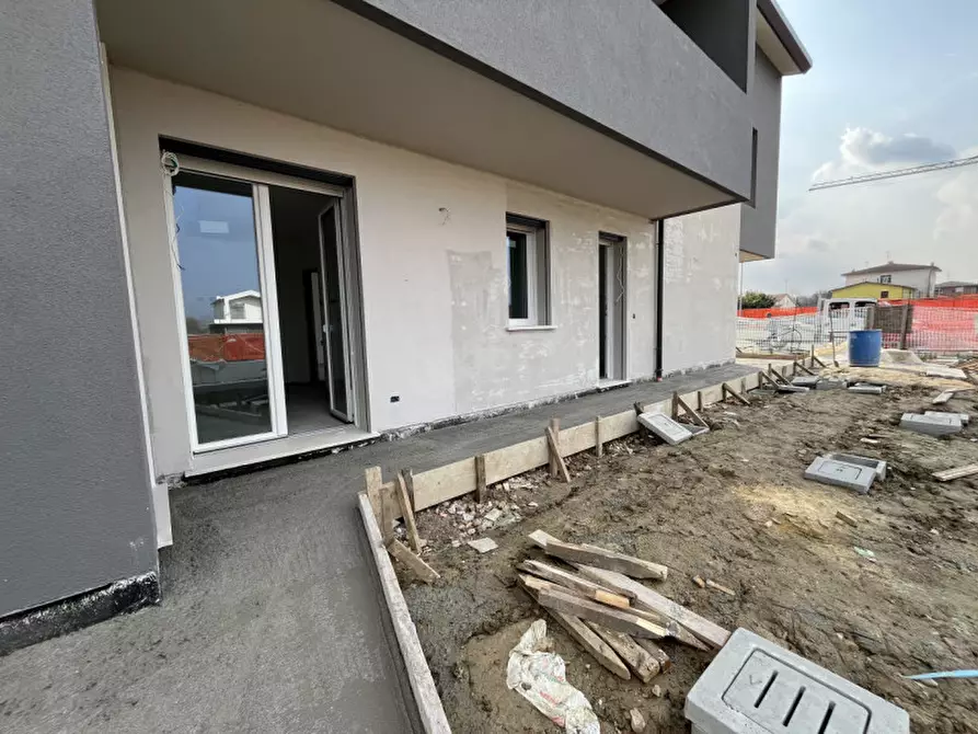 Immagine 15 di Appartamento in vendita  in via bacchiglione 12 a Noale