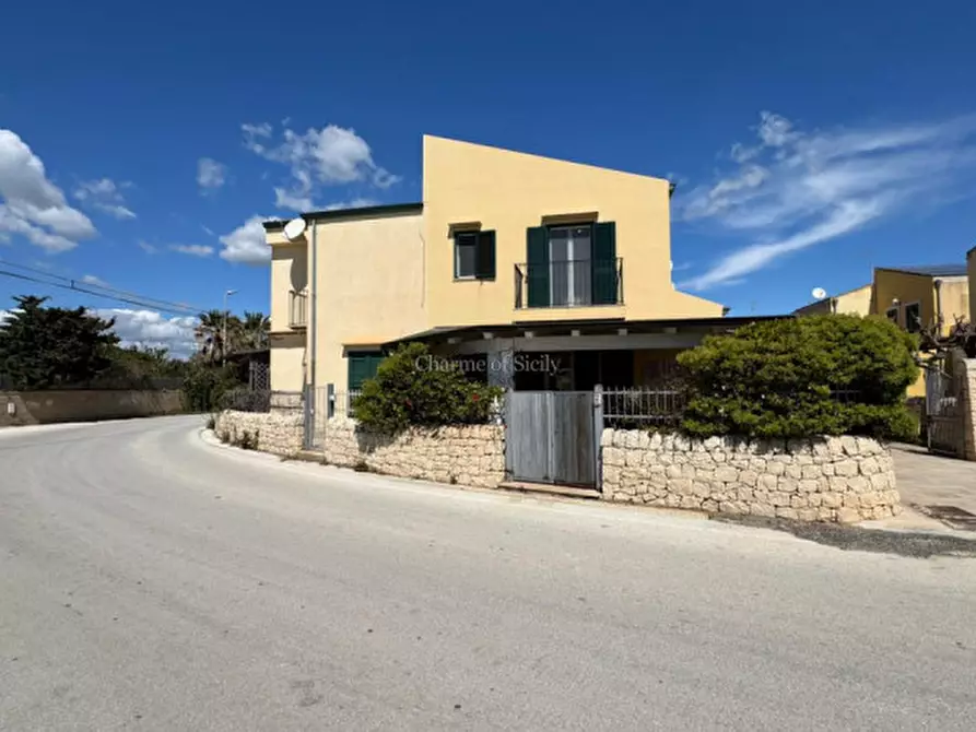 Immagine 27 di Villetta a schiera in vendita  in Via del Laghetto a Modica