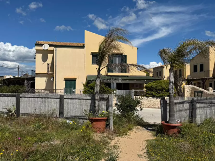 Immagine 33 di Villetta a schiera in vendita  in Via del Laghetto a Modica