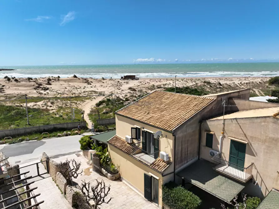 Immagine 39 di Villetta a schiera in vendita  in Via del Laghetto a Modica