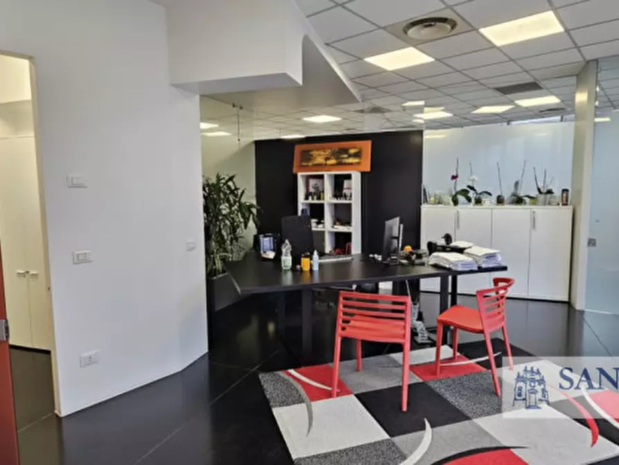 Immagine 3 di Ufficio in affitto  in Via vecchia Ferriera a Vicenza