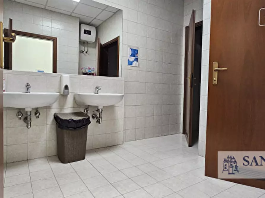 Immagine 9 di Ufficio in affitto  in Via vecchia Ferriera a Vicenza