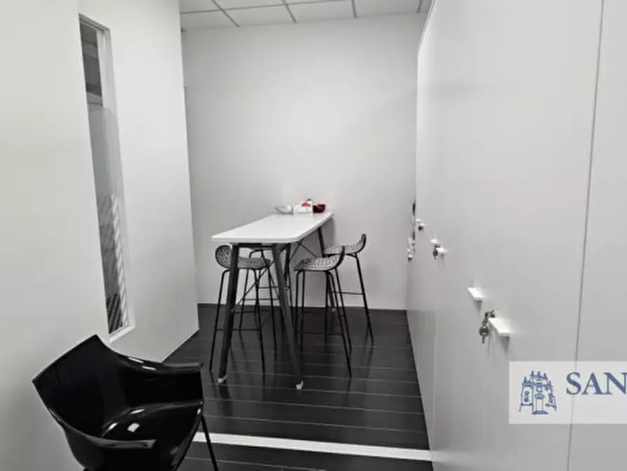 Immagine 13 di Ufficio in affitto  in Via vecchia Ferriera a Vicenza