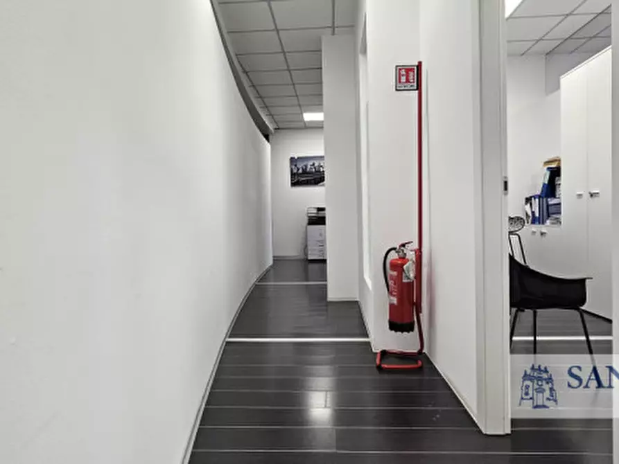 Immagine 17 di Ufficio in affitto  in Via vecchia Ferriera a Vicenza