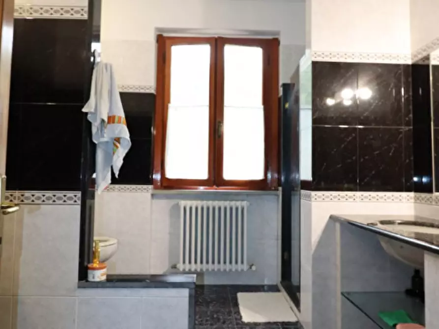 Immagine 8 di Villa in vendita  in Via Chiantigiana a Montevarchi