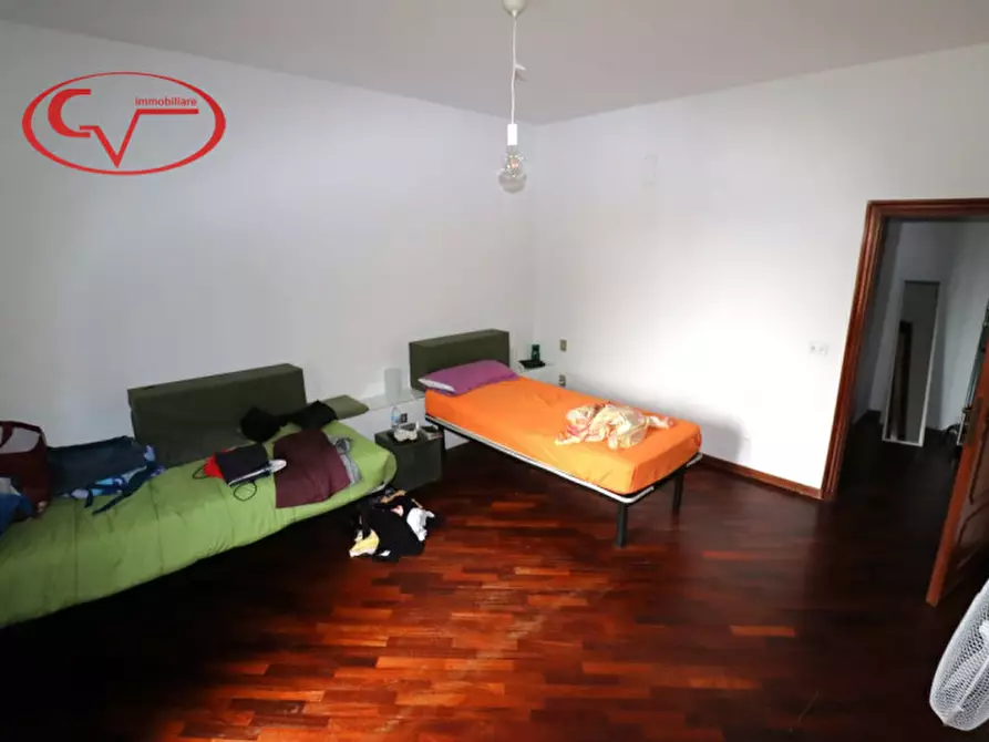 Immagine 19 di Villa in vendita  in Via Chiantigiana a Montevarchi