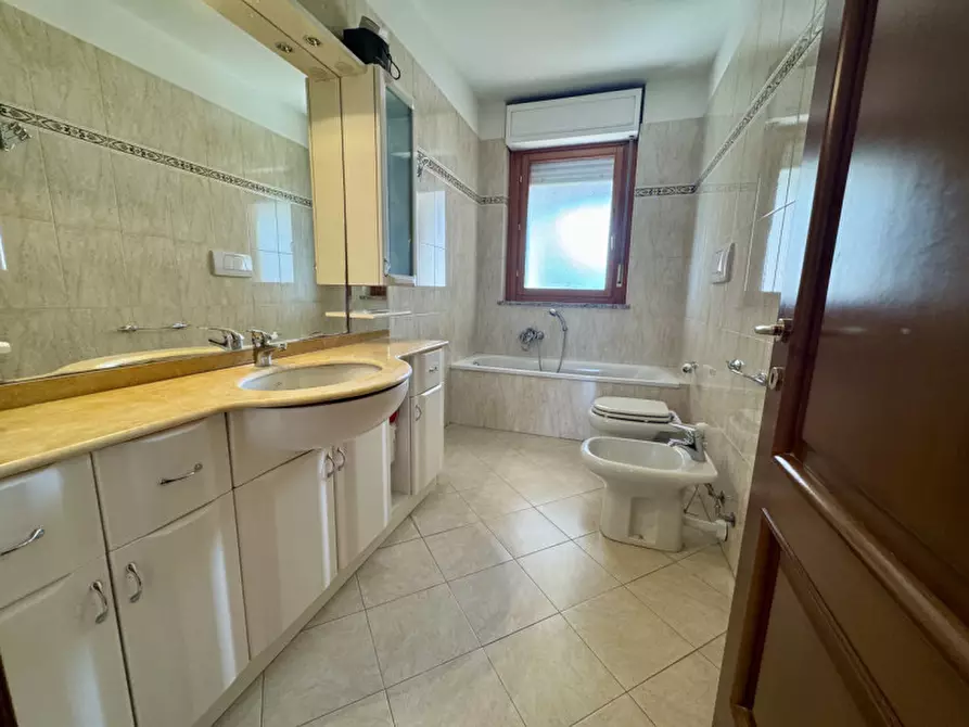 Immagine 16 di Appartamento in vendita  in Corso Trapani a Torino