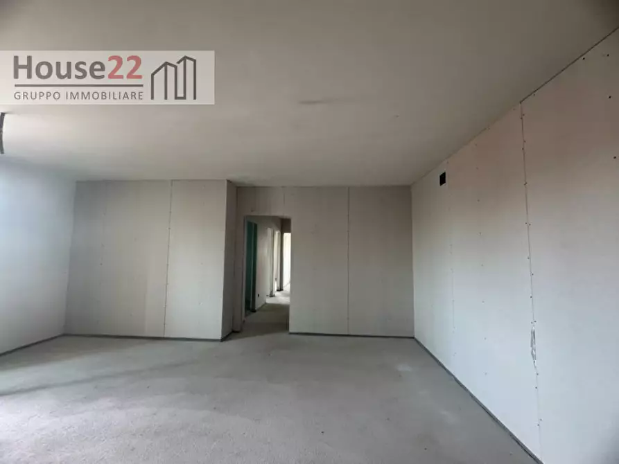 Immagine 4 di Appartamento in vendita  in Via Divisione Folgore 9 a Vicenza
