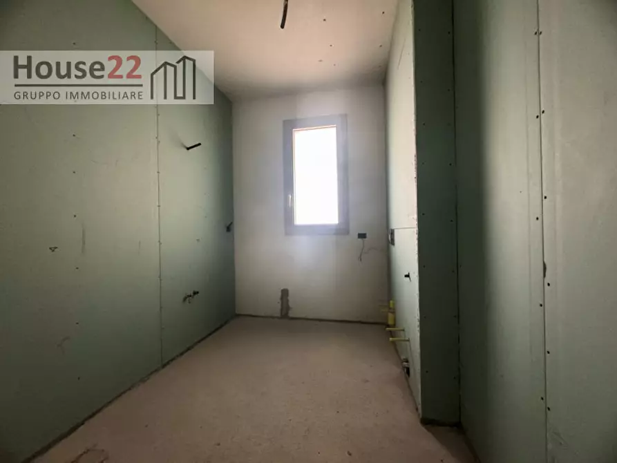 Immagine 8 di Appartamento in vendita  in Via Divisione Folgore 9 a Vicenza