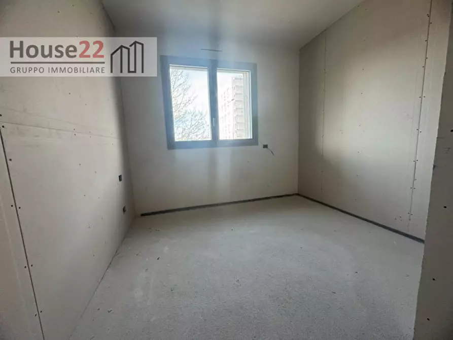 Immagine 10 di Appartamento in vendita  in Via Divisione Folgore 9 a Vicenza