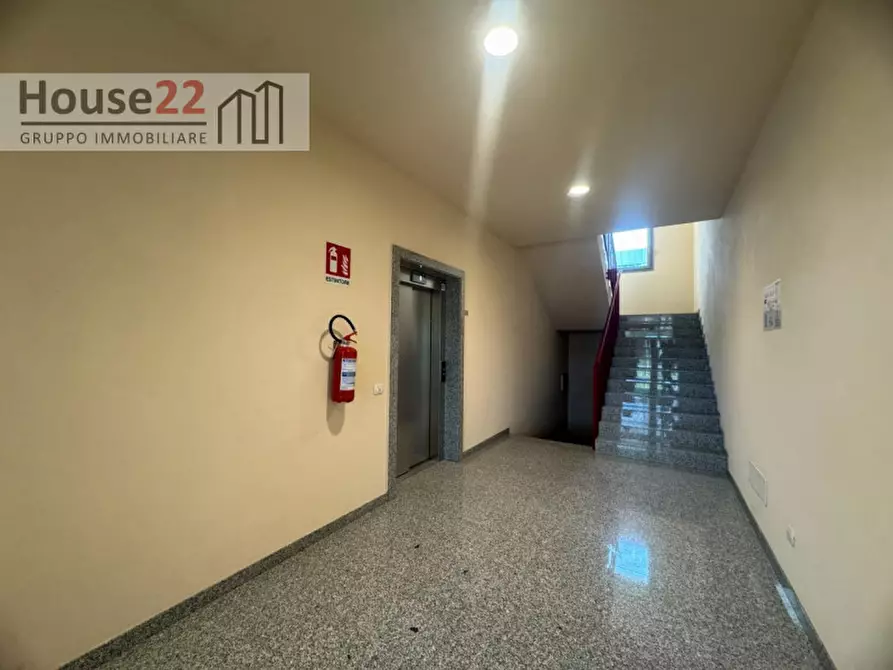 Immagine 15 di Appartamento in vendita  in Via Divisione Folgore 9 a Vicenza