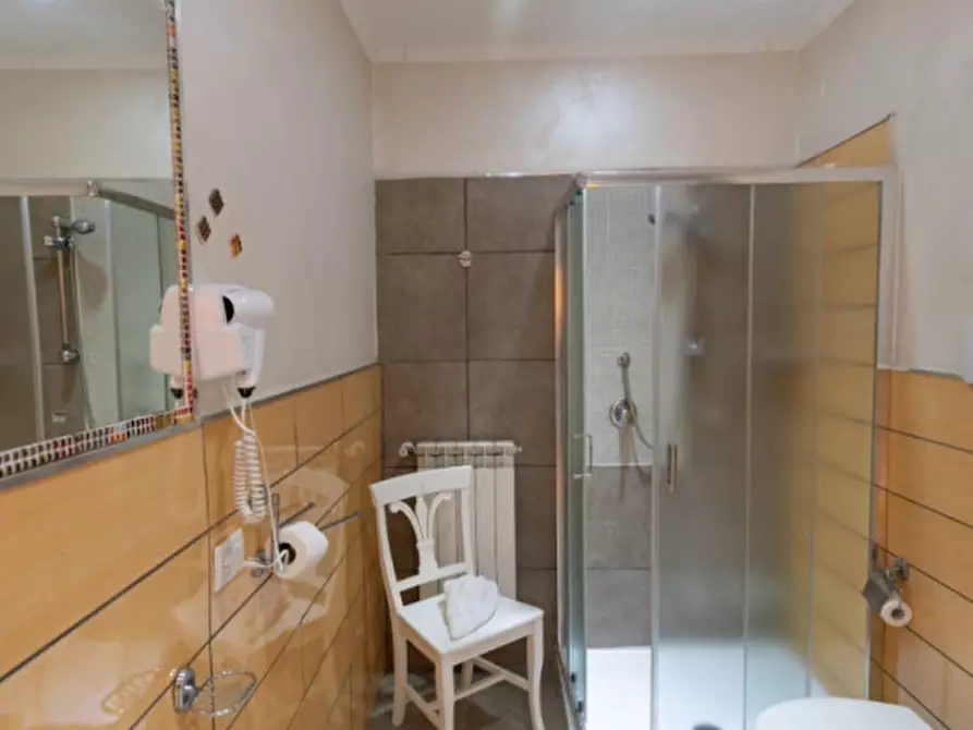 Immagine 12 di Bed & Breakfast in vendita  a Sinalunga