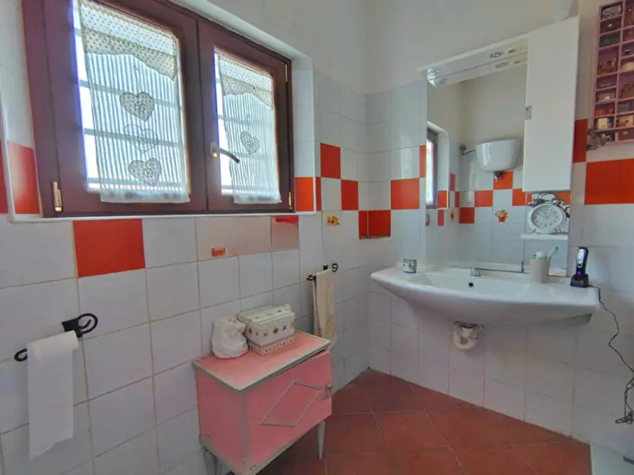 Immagine 14 di Casa indipendente in vendita  a Sinalunga