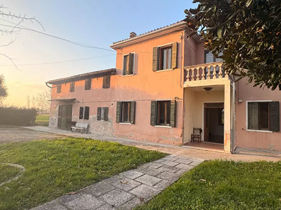 Immagine 1 di Casa indipendente in vendita  in via ballò 4 a Mirano