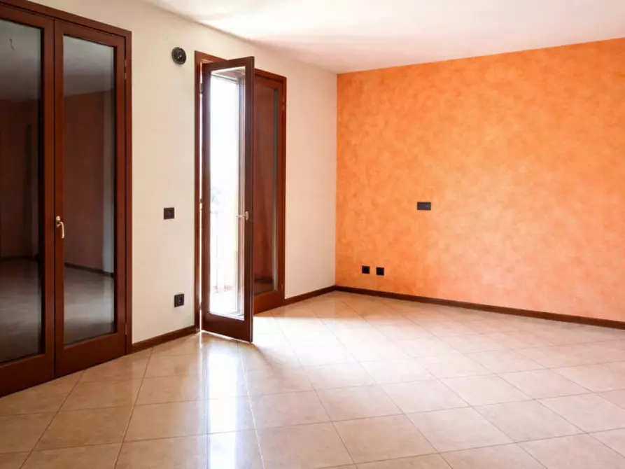 Immagine 2 di Appartamento in vendita  in Via Giovine Europa a Vigonza