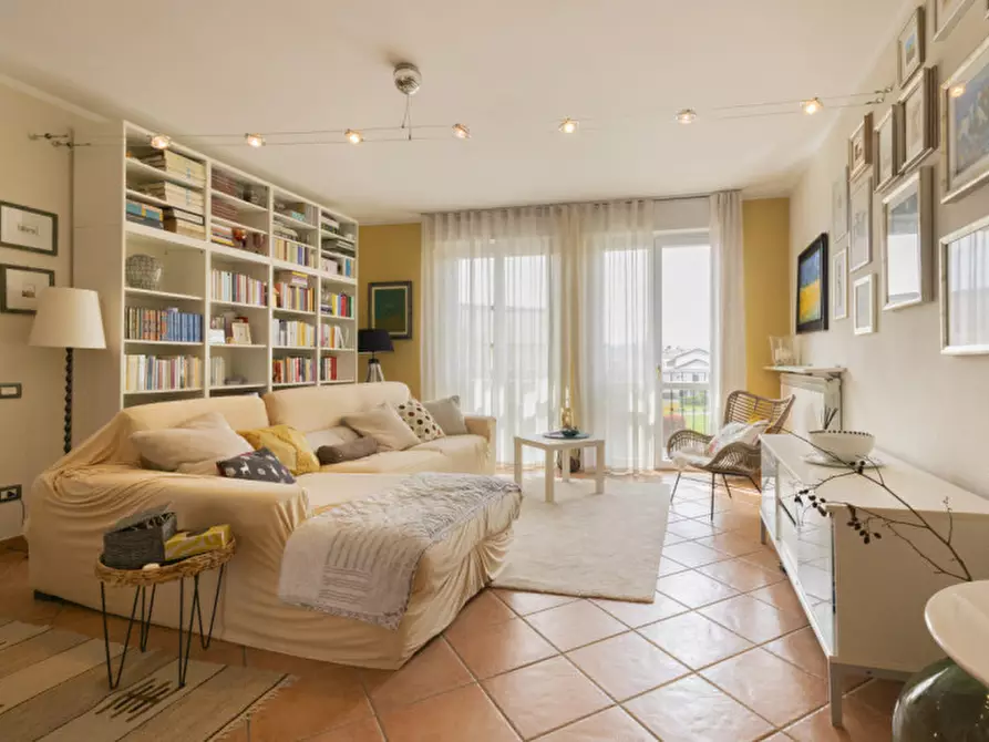 Immagine 1 di Appartamento in vendita  in Via Raimondo Negri. 10 a Romagnano Sesia