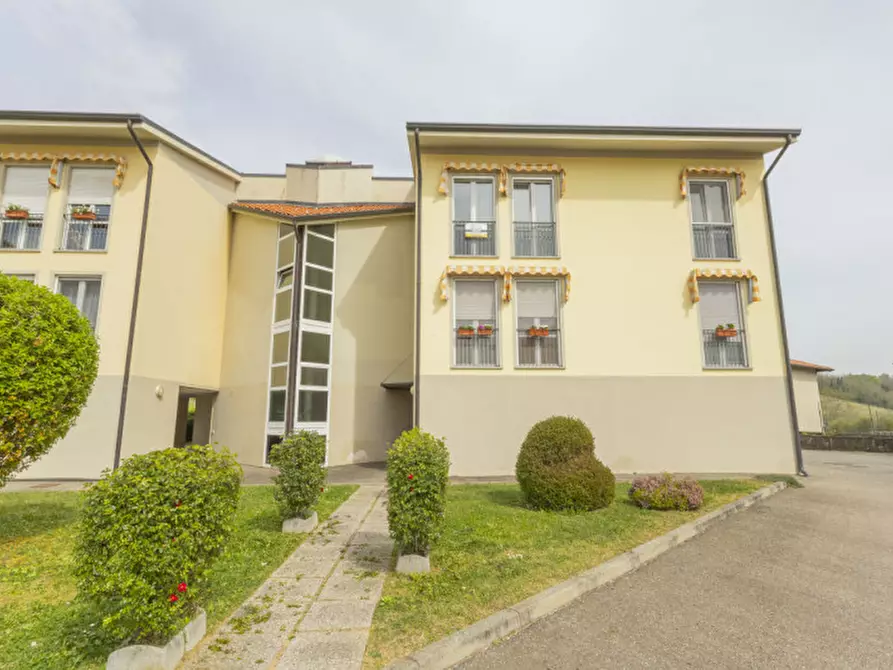 Immagine 2 di Appartamento in vendita  in Via Raimondo Negri. 10 a Romagnano Sesia