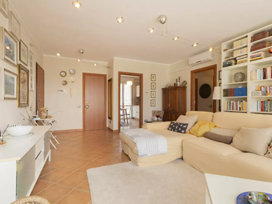 Immagine 4 di Appartamento in vendita  in Via Raimondo Negri. 10 a Romagnano Sesia