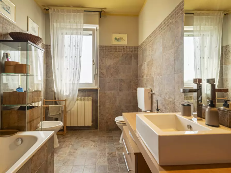 Immagine 14 di Appartamento in vendita  in Via Raimondo Negri. 10 a Romagnano Sesia