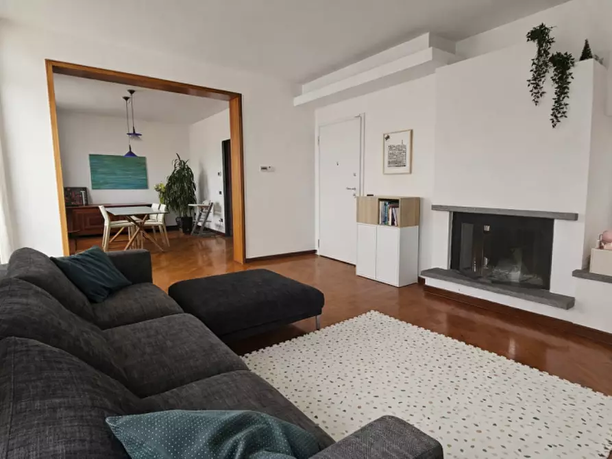 Immagine 1 di Casa bifamiliare in vendita  in Via Giuseppe Garibaldi a Bovolenta
