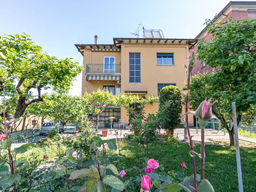 Immagine 2 di Appartamento in vendita  in VIA EMILIA 301 a San Lazzaro Di Savena