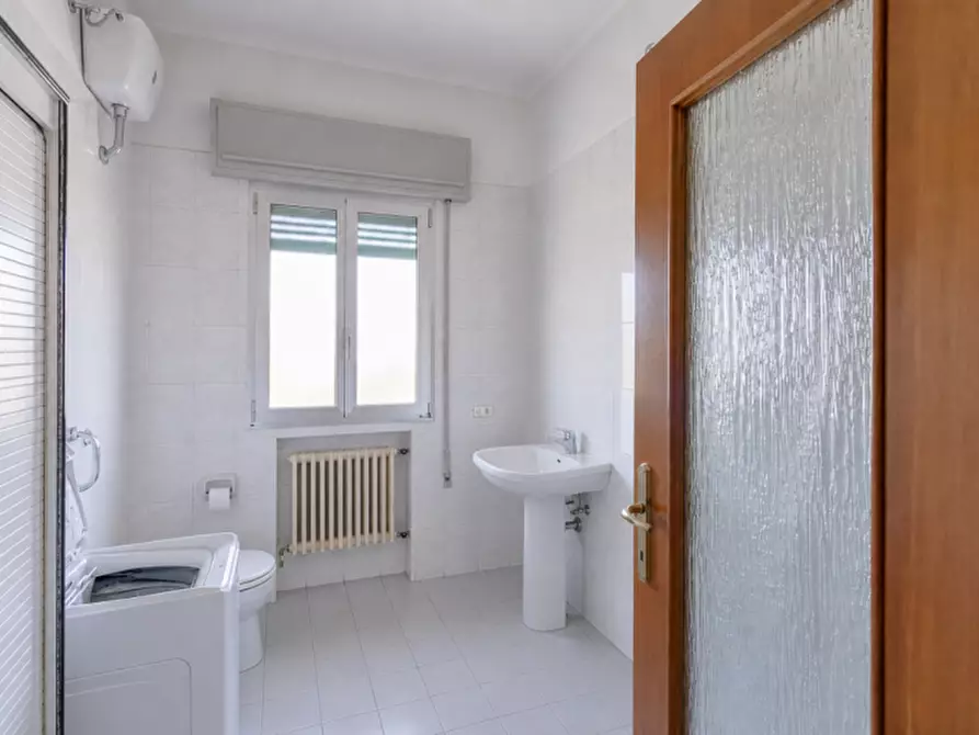 Immagine 21 di Appartamento in vendita  in VIA EMILIA 301 a San Lazzaro Di Savena