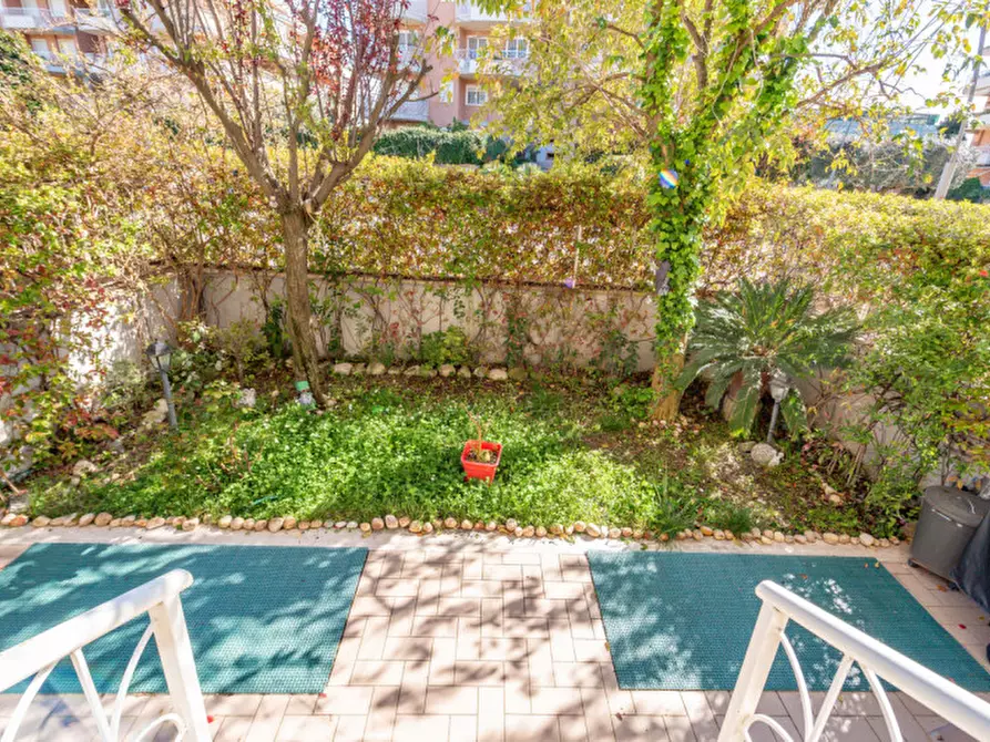 Immagine 22 di Appartamento in vendita  in VIALE VINCENZO MARRONARO 134 a Roma