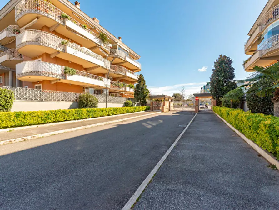 Immagine 32 di Appartamento in vendita  in VIALE VINCENZO MARRONARO 134 a Roma