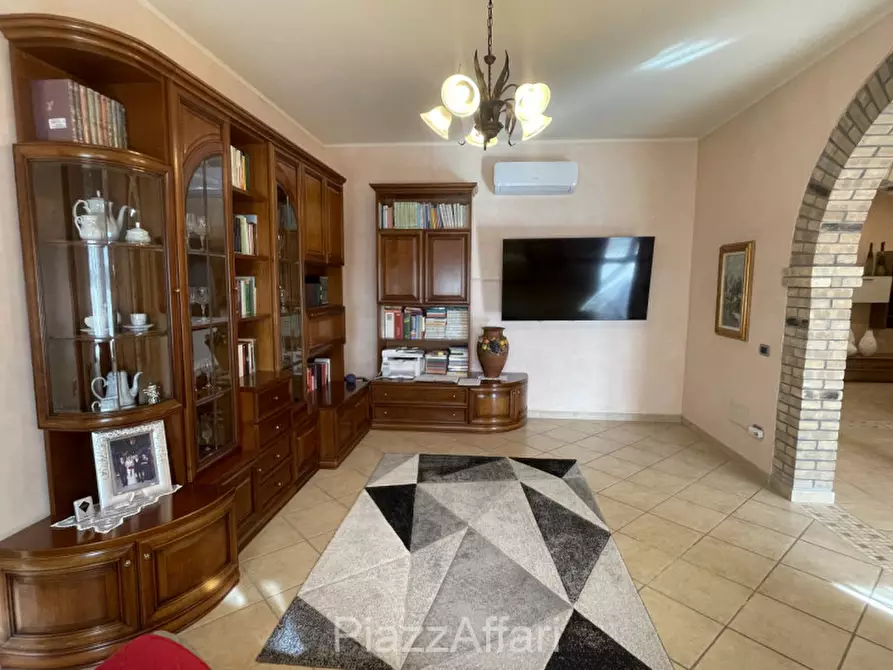 Immagine 18 di Casa indipendente in vendita  in Via Giuseppe Garibaldi a Correzzola